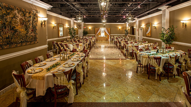 Banquet room with gold and beige decorations